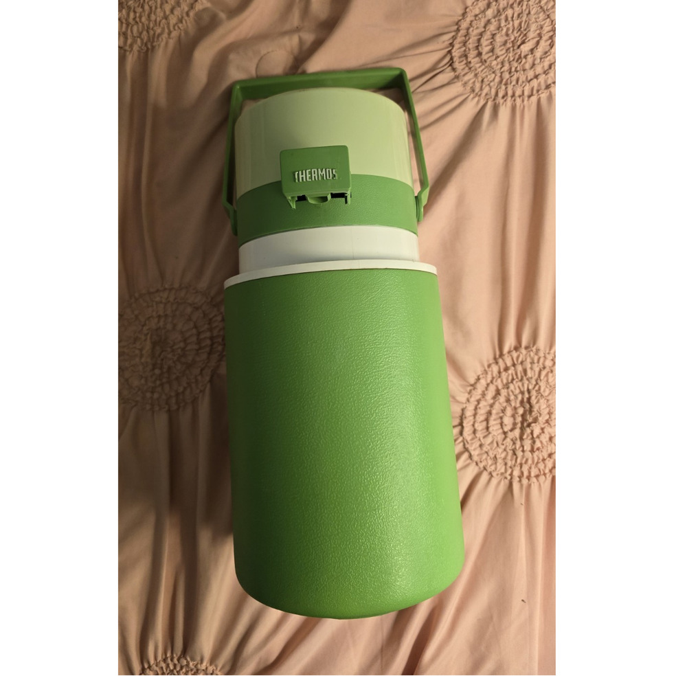 Thermos 2L (1/2 Gal) Green Vintage Vacuum Flask Twist Lid Handle Model 7771/P